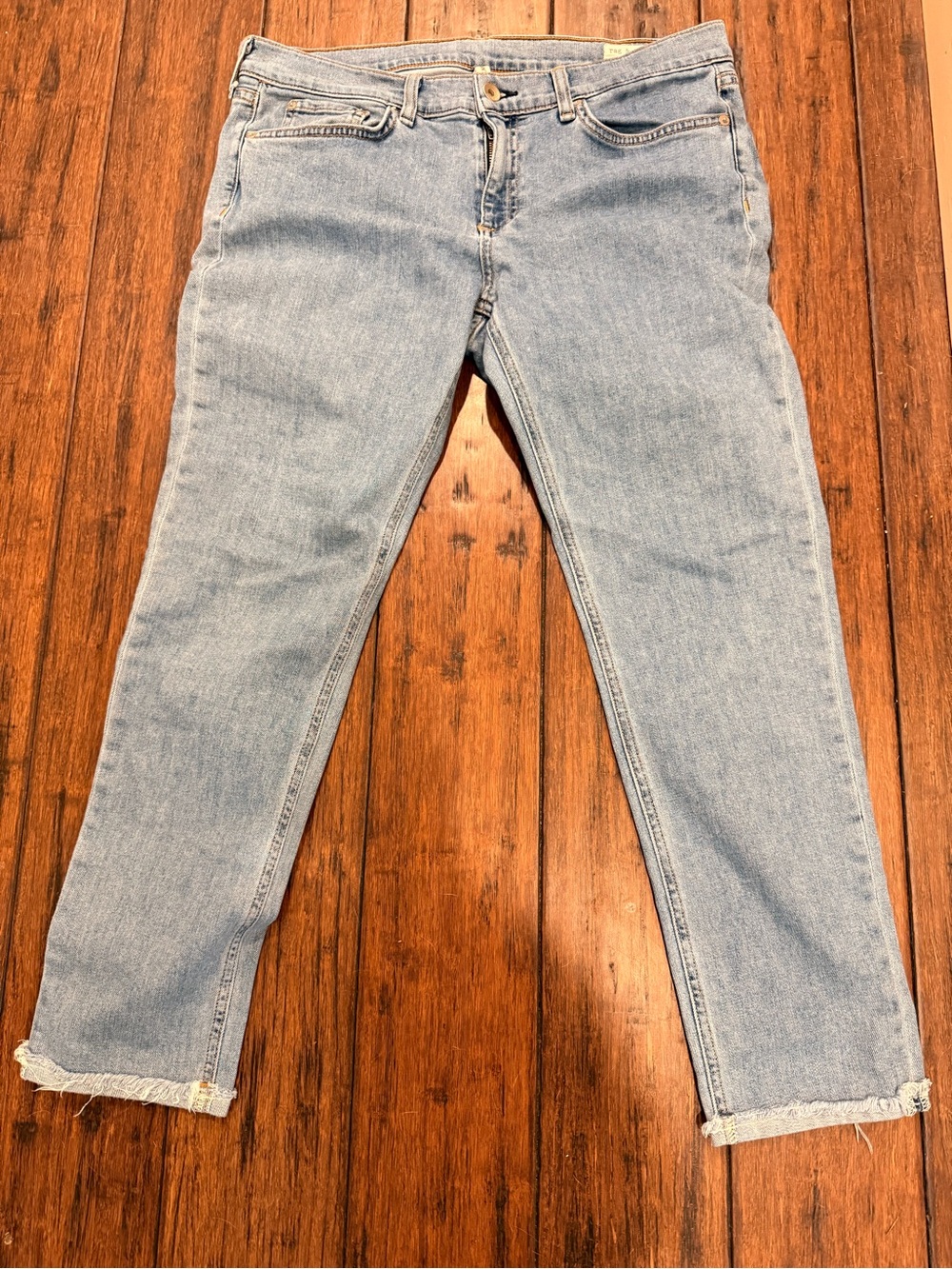 Rag & Bone Dre Capri Jeans – Size 30 – Light Blue Raw Hem